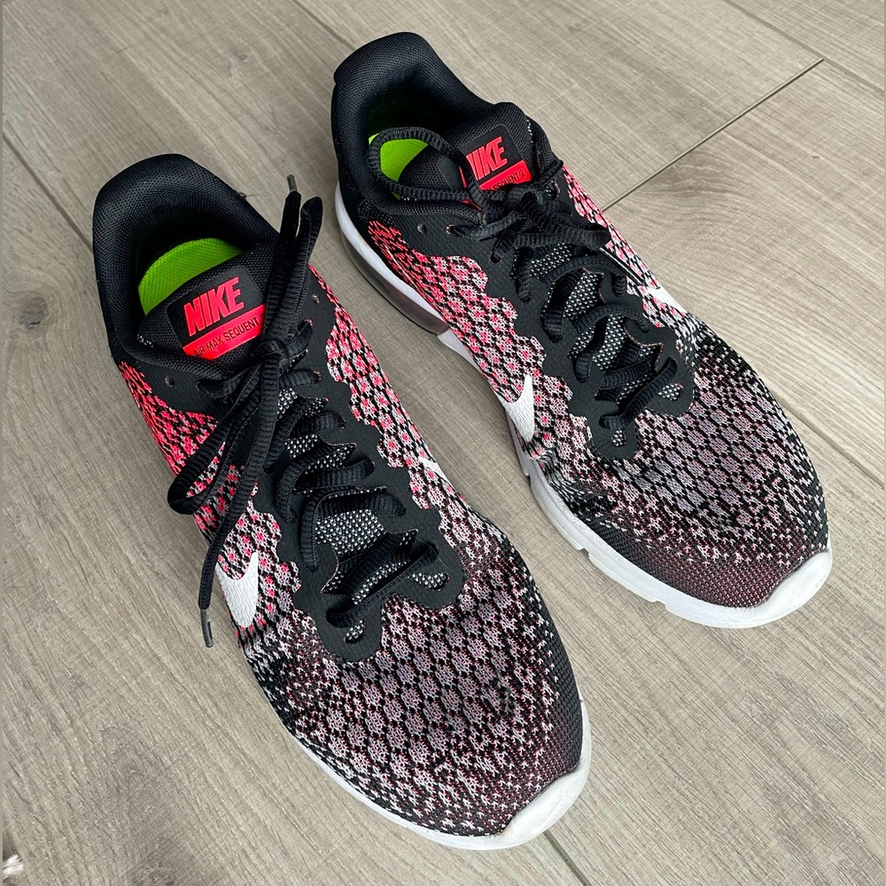 *SOLD* Nike Air Max Sequent 2